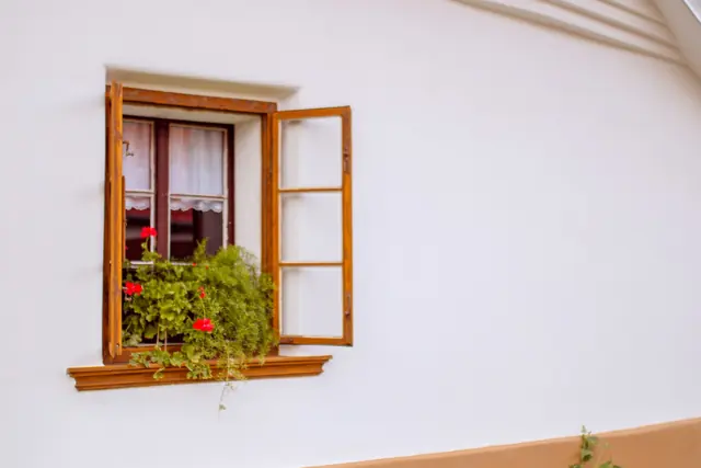 Casa con galería y jardín